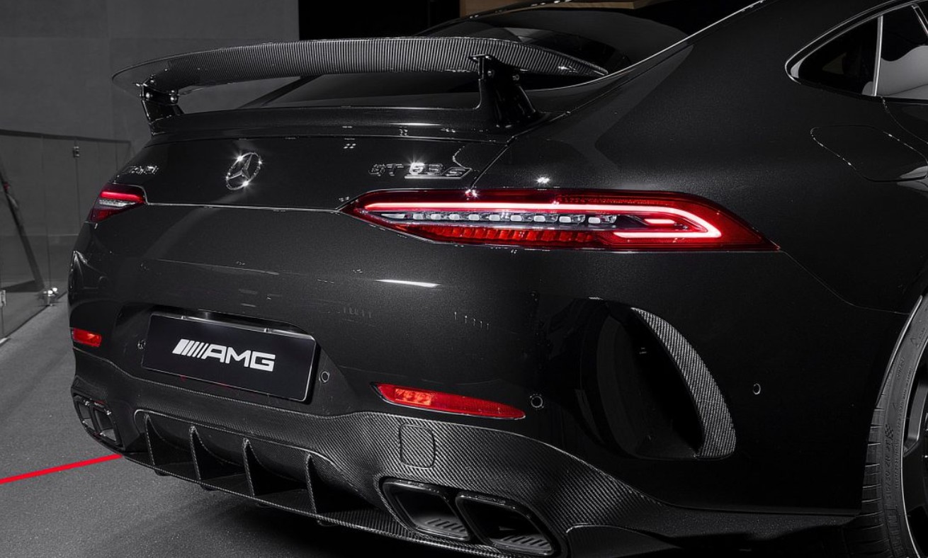 LSF Performance, installation carbone sur mercedes AMG GT 63