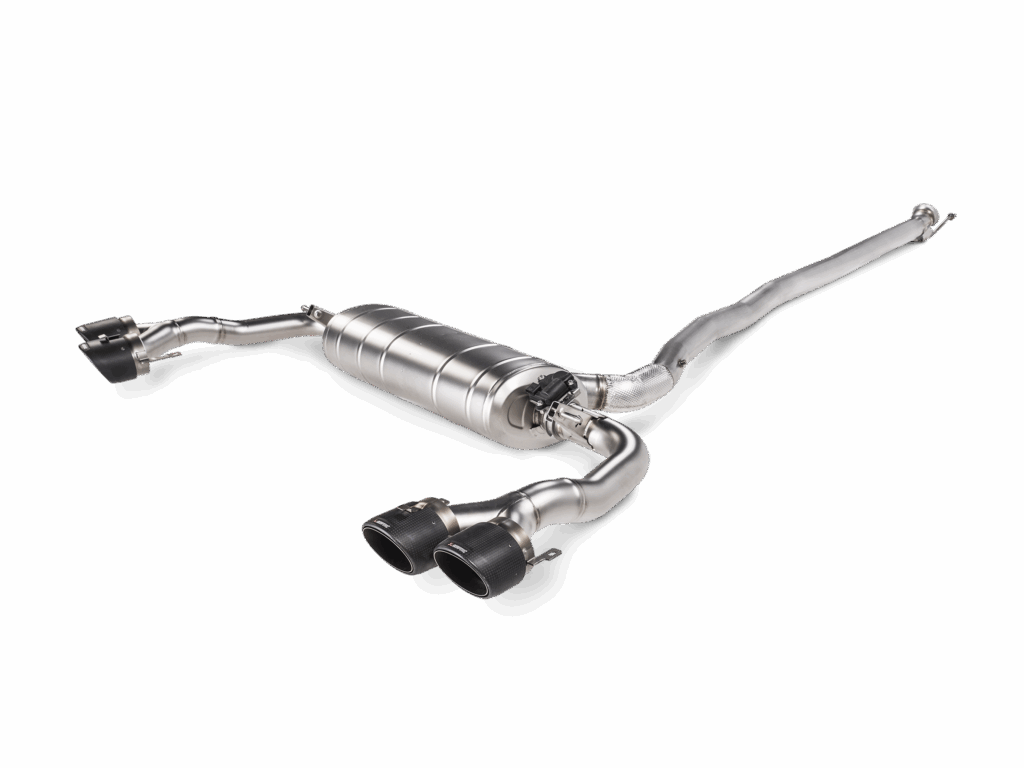 Echappement akrapovic disponible pour sublimer la puissance CLA 45 S AMG chez LSF PERFORMANCE